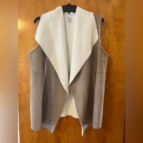 Women’s suede vest - Picture 1 of 4